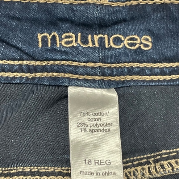 Women’s 16 Reg. Maurice’s Blue Jeans - Picture 7 of 12